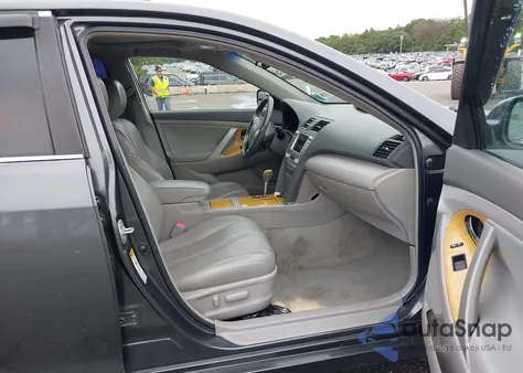 2007 Toyota Camry Xle V6 z USA, uszkodzony, nr VIN 4T1BK46K07U052553